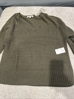 Vince Olive V-Neck Textured Knit Sweater